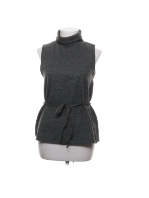 Mörkgrå ärmlös topp med polokrage - Söt topp från Zara i storlek M 😍