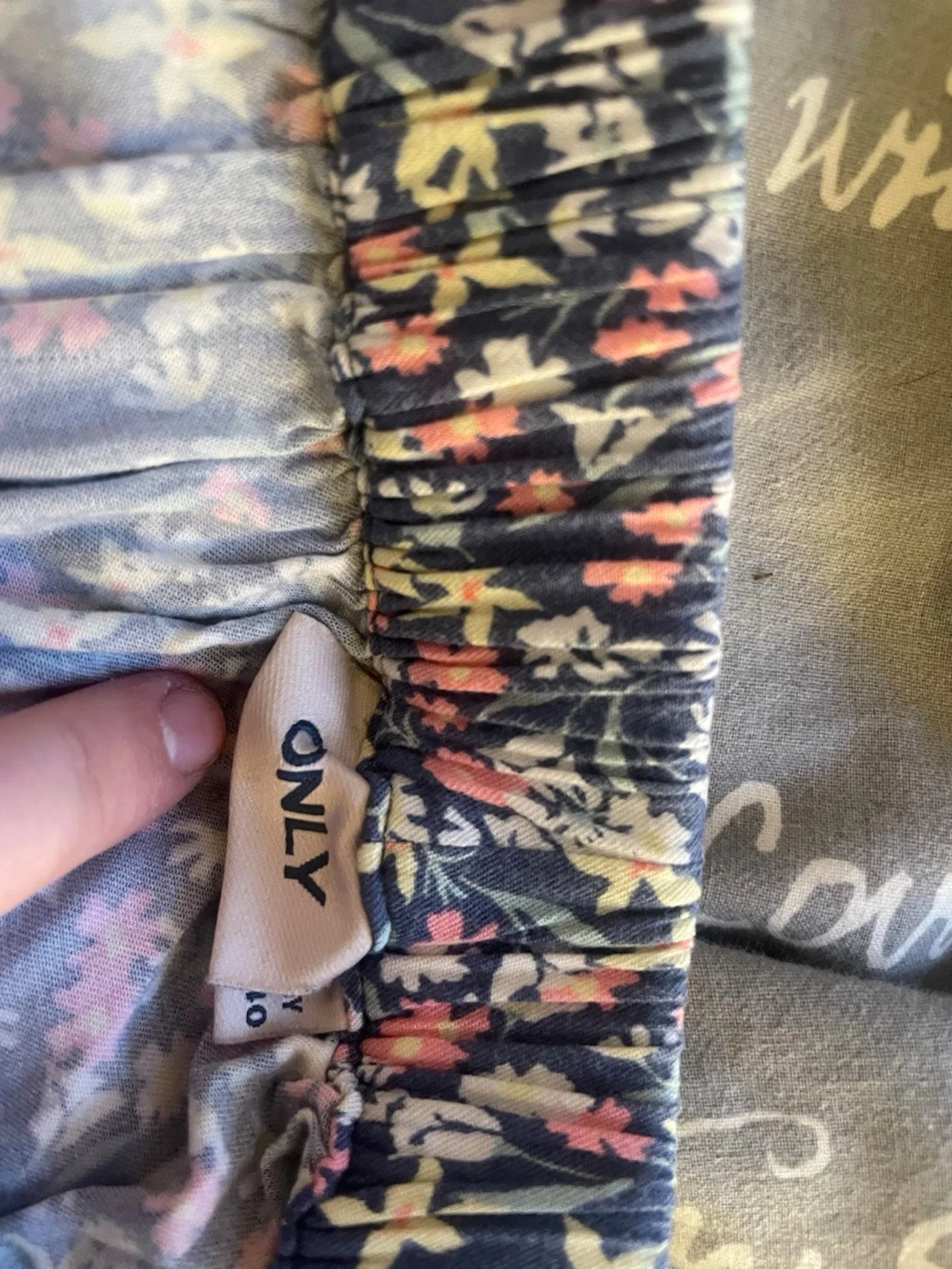 Blommig volangkjol med knyt - 4
