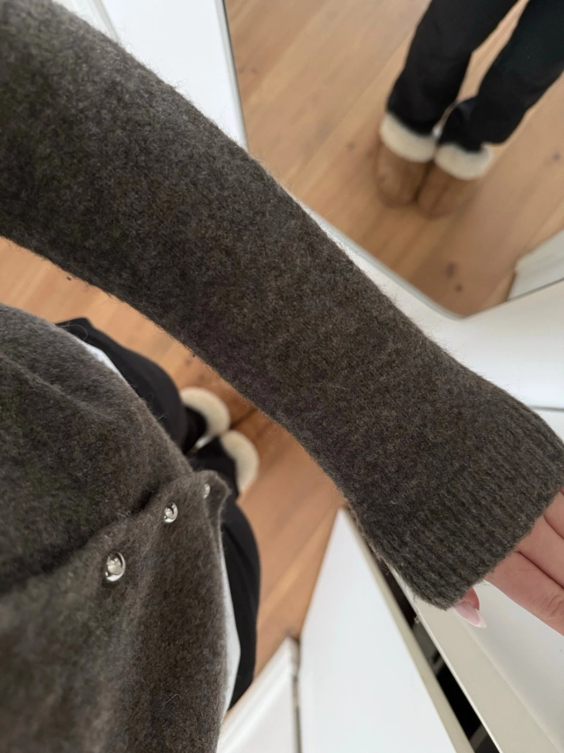 Brun kofta med pärlknappar från Zara - 4