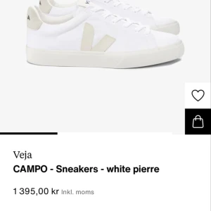 Veja skor  - super bra skick, endast använda en gång men säljer då de är för stora