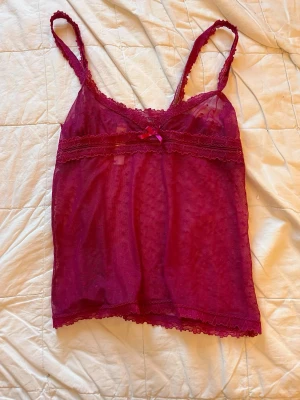 Topp - Jättesöt spelstopp som jag köpte second hand i London, jättebra skick! 