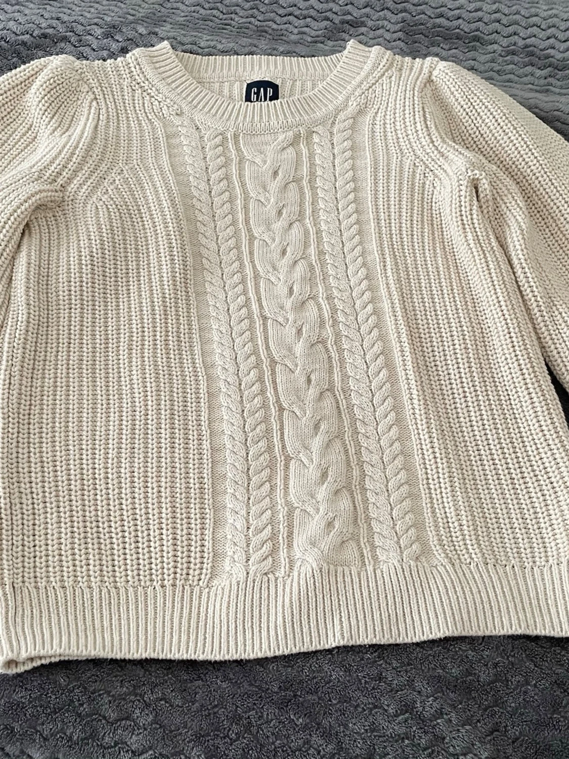 Beige kabelstickad tröja från GAP - 3