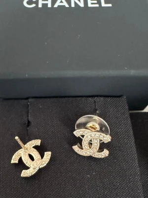 Snygga örhängen  - Sterling steel 🩷skickar samma dag | finns även i silver förh