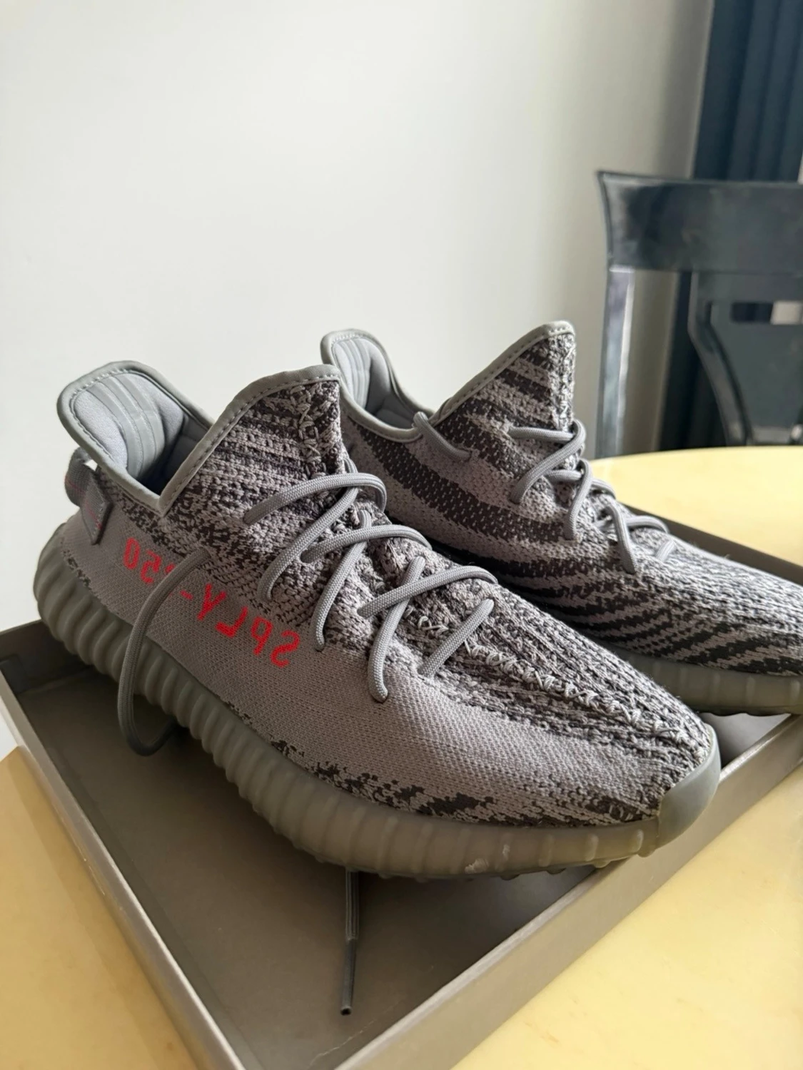 Yeezy Boost 350 V2 Beluga