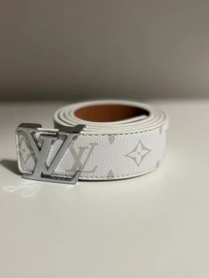 Lv bälte  - Helt ny, 