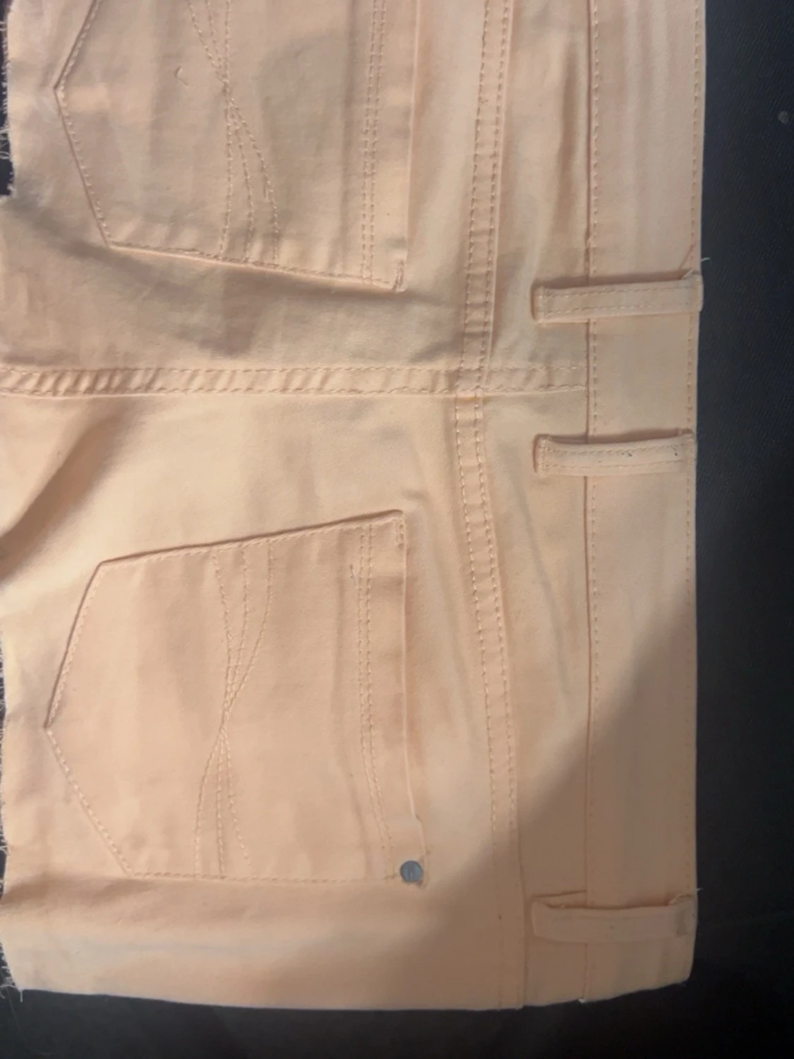 Persikofärgade tighta shorts - 6