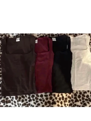 Gina tricot toppar - 4st fina toppar 