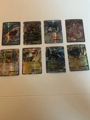 Pokémon kort - Säljer dessa dina kort för enbart 1200! skriv dm för fler bilder etc!