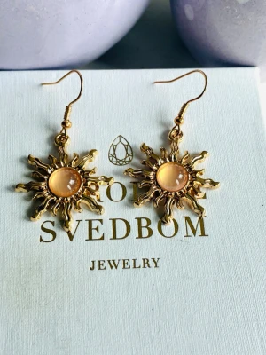 Vintage earrings - Vintage earrings in stainless steel, unknown brand. New!