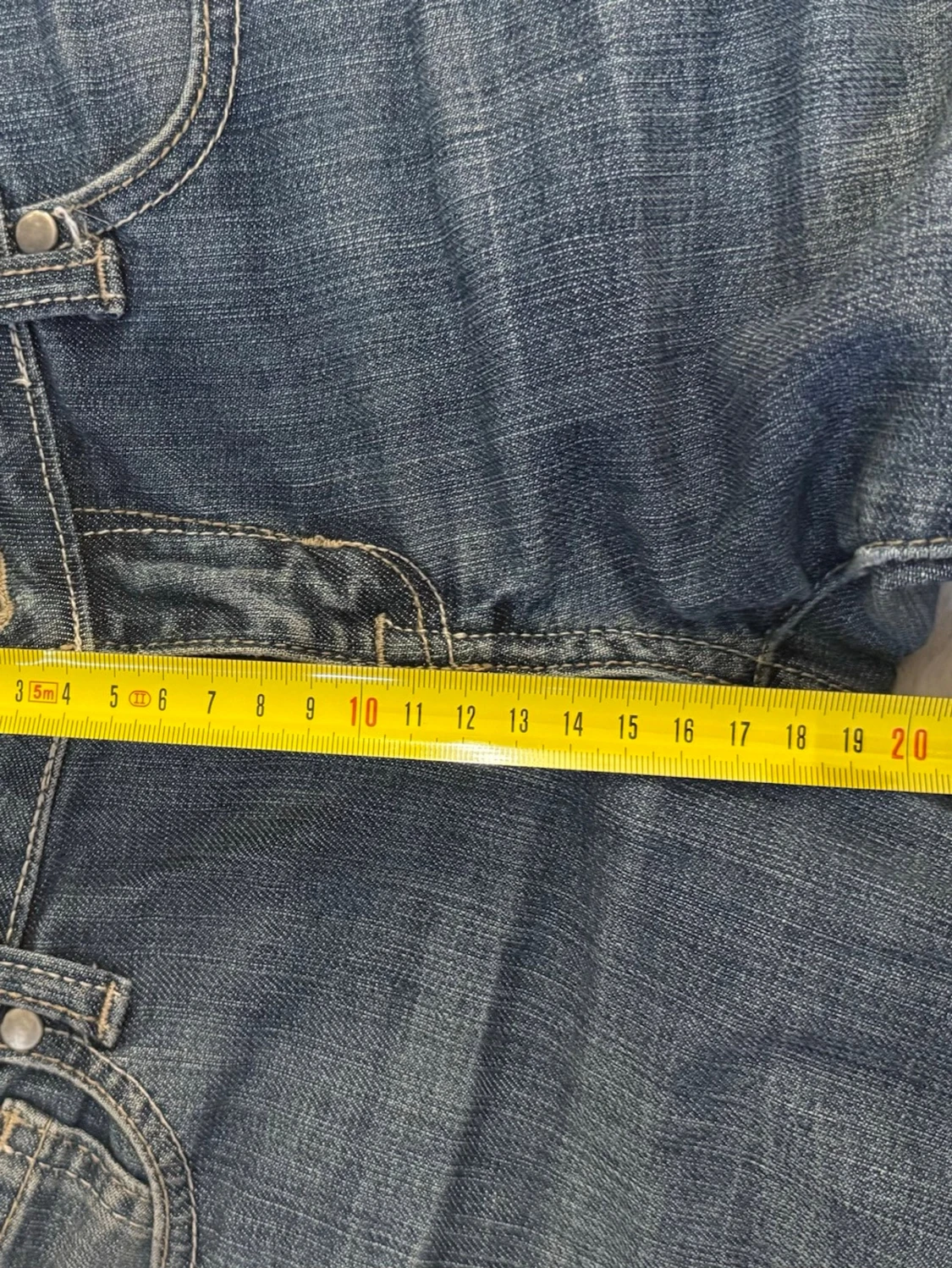 Blå jeans med snörning i sidan - 5