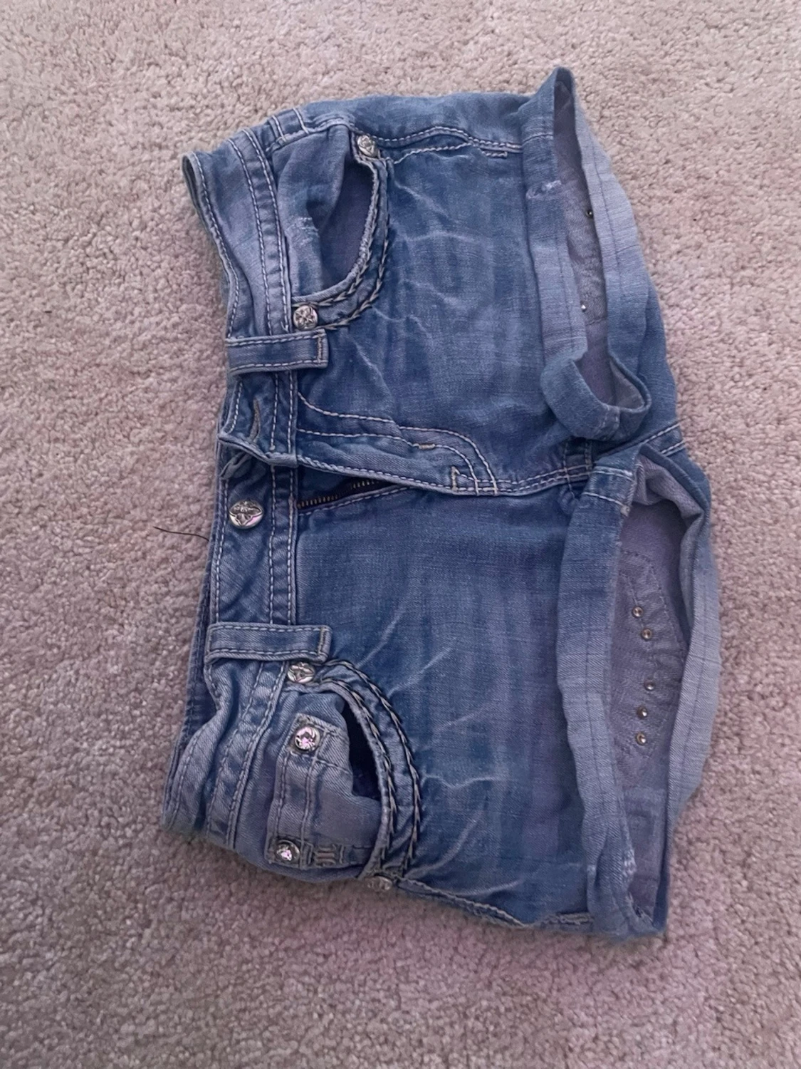 Blå broderade jeansshorts från miss me - 1
