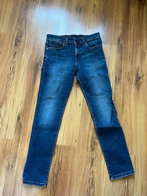 Ralph Laurent jeans  - Blå Ralph Laurent jeans i storlek 14-16 år. Är i bra skick 