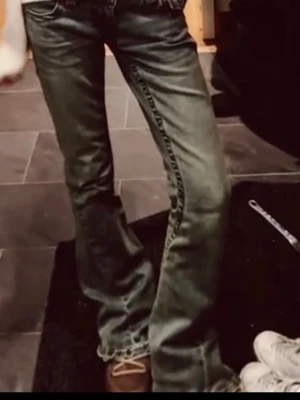 True religion jeans bootcut  - Säljer mina true religion jeans då de inte kommer till användning, skriv för mer bilder🩷🩷