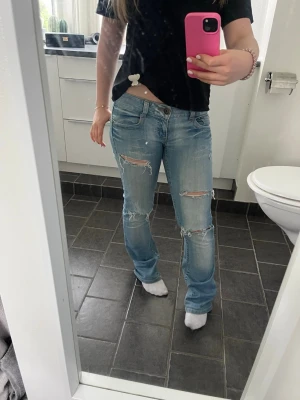 coola jeans - snygga jeans från only. har tecken på användning, därav priset 🌟
