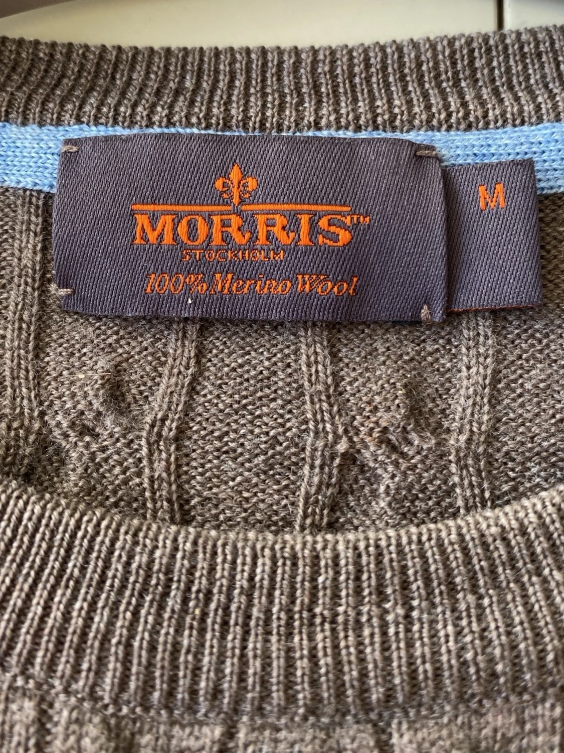 Brun kabelstickad tröja från Morris  - 2