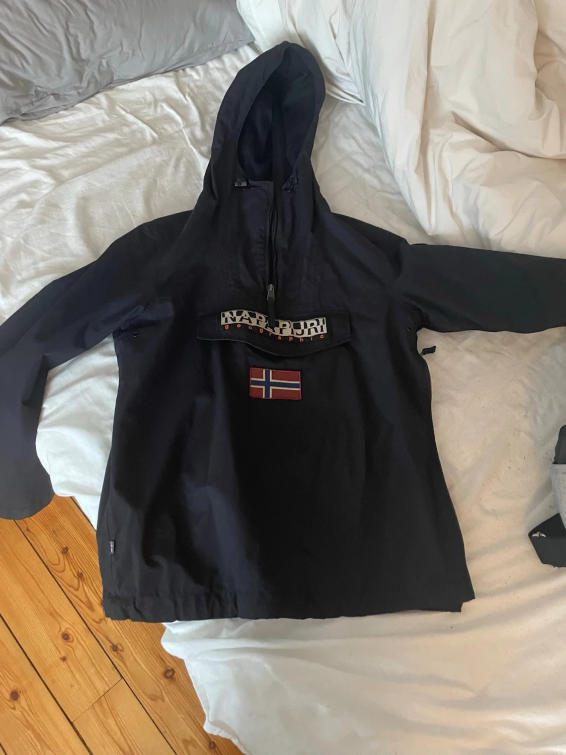 Svart vindjacka från Napapijri