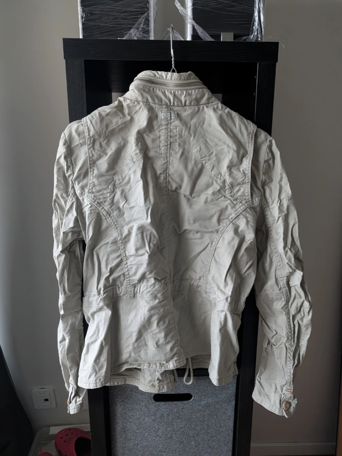 Beige utilityjacka med fickor - 1