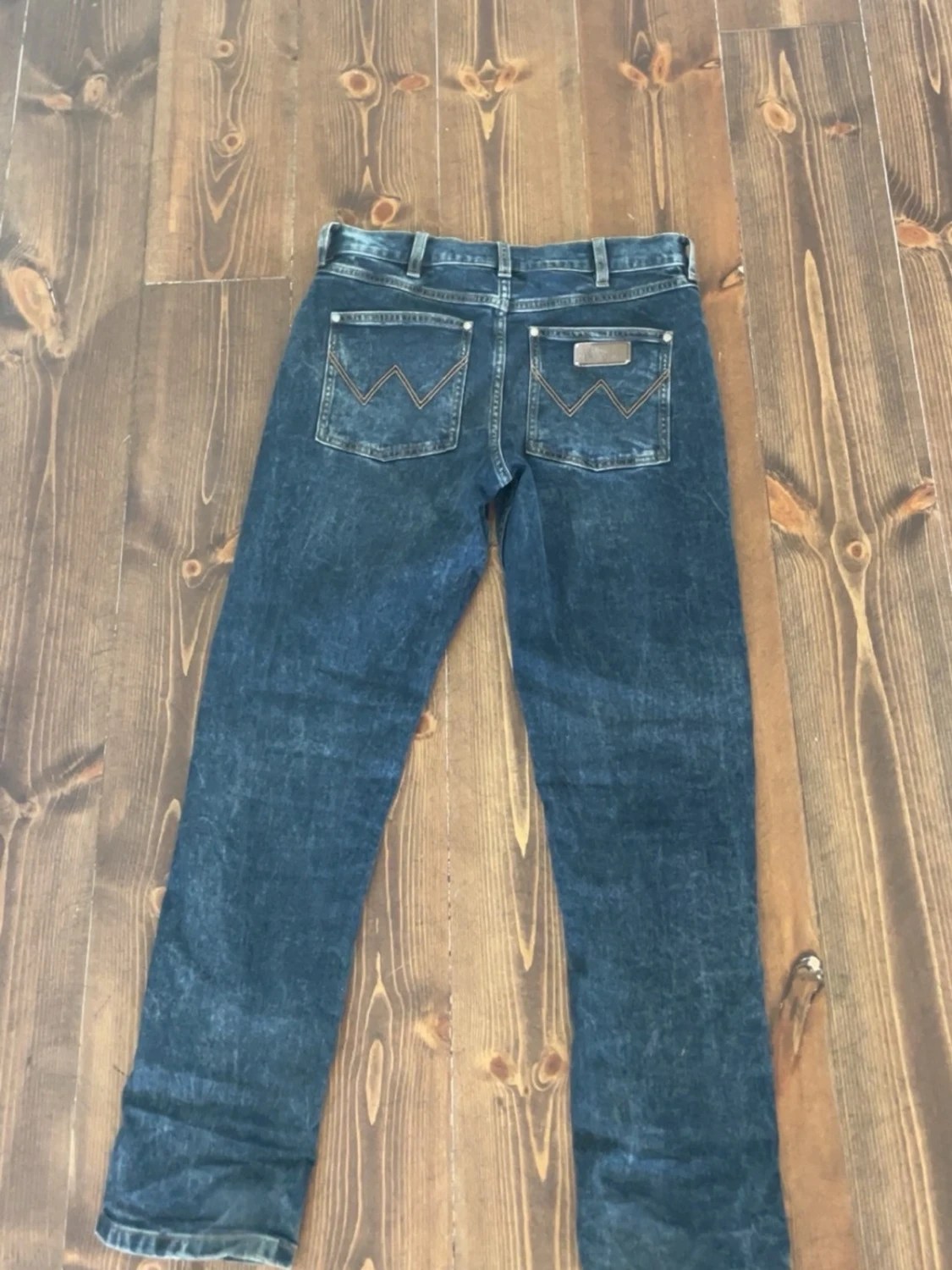 Mörkblå jeans från Wrangler - 1
