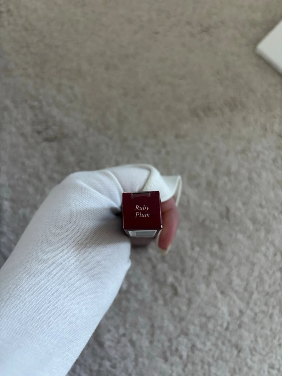 Oöppnad CAIA läppenna Ruby Plum - 1