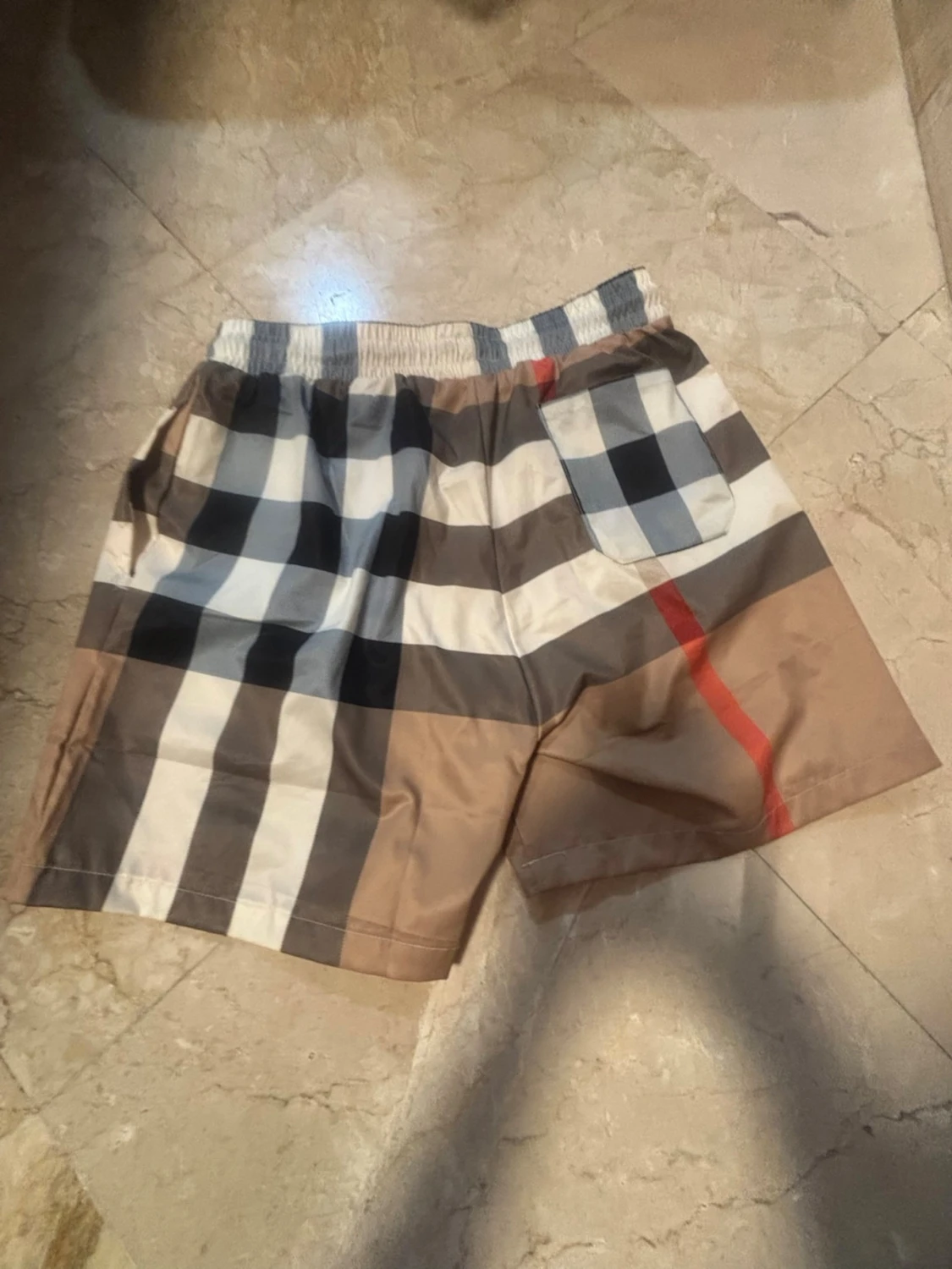 Rutig shorts med snörning - 1
