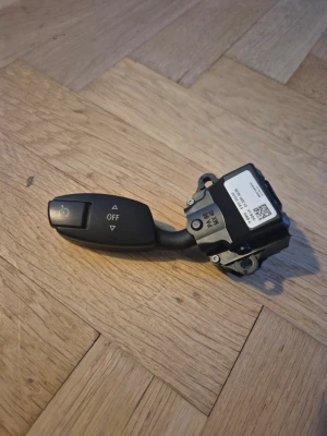 BMW 5 serie farthållarspak  - För 5 serie 04-10. I NY SKICK delnummer.       6 951 352-02 