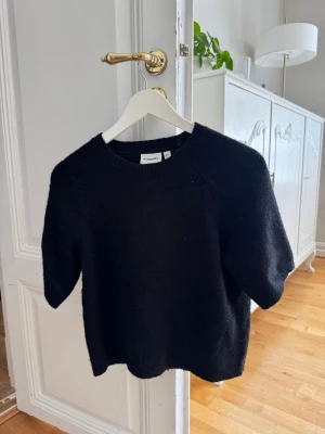 Svart stickad topp - Fin stickad topp från Kappahl