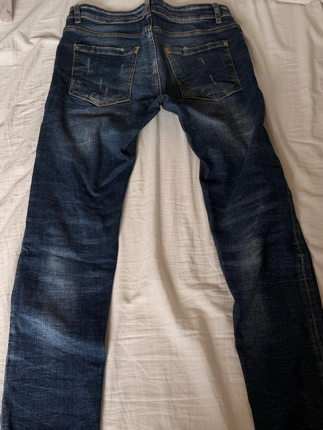 Blå distressed jeans med dragkedja inte fast pris ! - 2