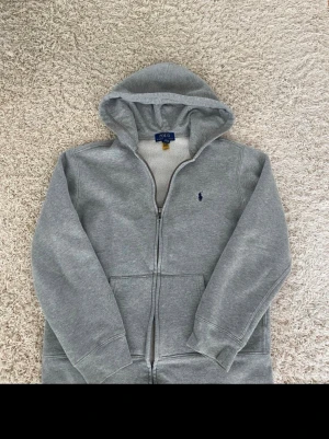 Grå hoodie från Polo Ralph Lauren - 100 % äkta 