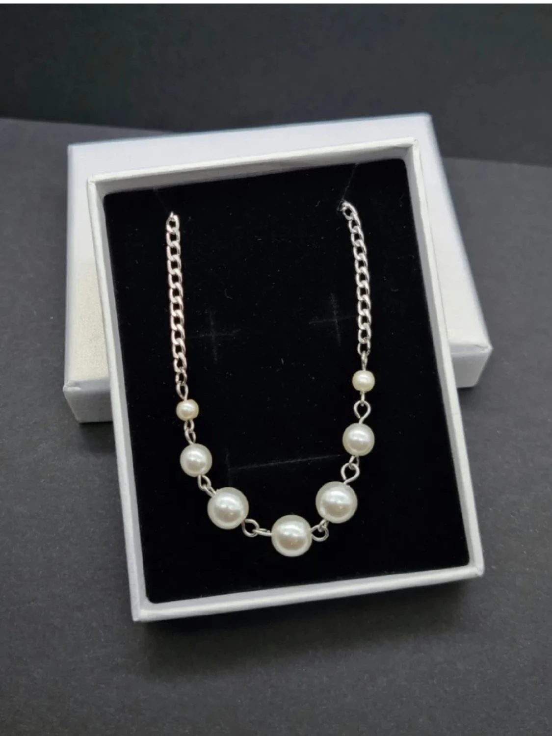 Handgjort halsband med pärlor  - 2