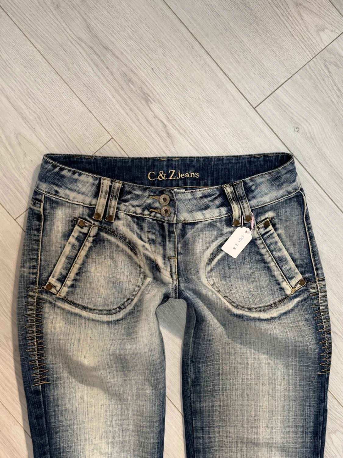 Low bootcut jeans 10128 - 3