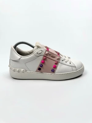 Valentino Rockstud sneakers - Valentino Garavani Rockstud sneakers | Storlek 36,5 |Skick 9/10 | Nypris ca 7700kr | 100% autentiska |
