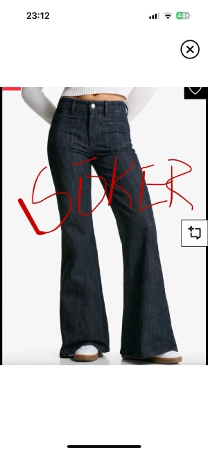 SÖKER!!! - Söker dessa jeans i storlek M eller L från BERSHKA 