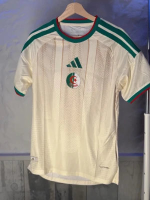 Algeriet S-L fotbollströja  - Ange storlek