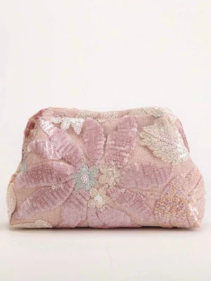 Rosa kuvertväska - Supersöt rosa kuvertväska med stora broderade blommor och paljetter i pastellfärger💗