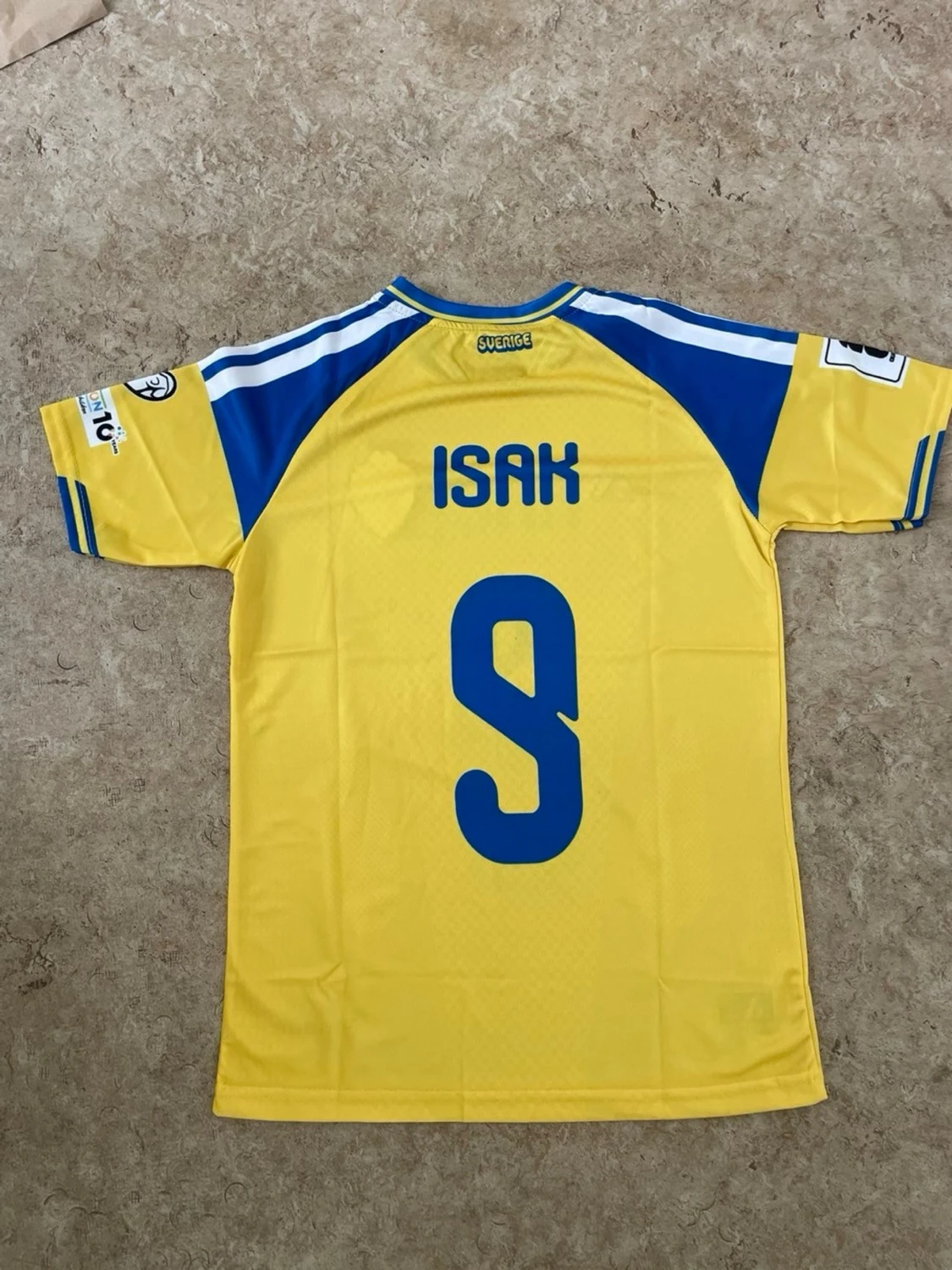 Sverige matchtröja Isak nr 9 Adidas - 1