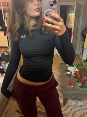 Gymshark tröja  - Aldrig använd gymshark tröja i storlek xs❤️