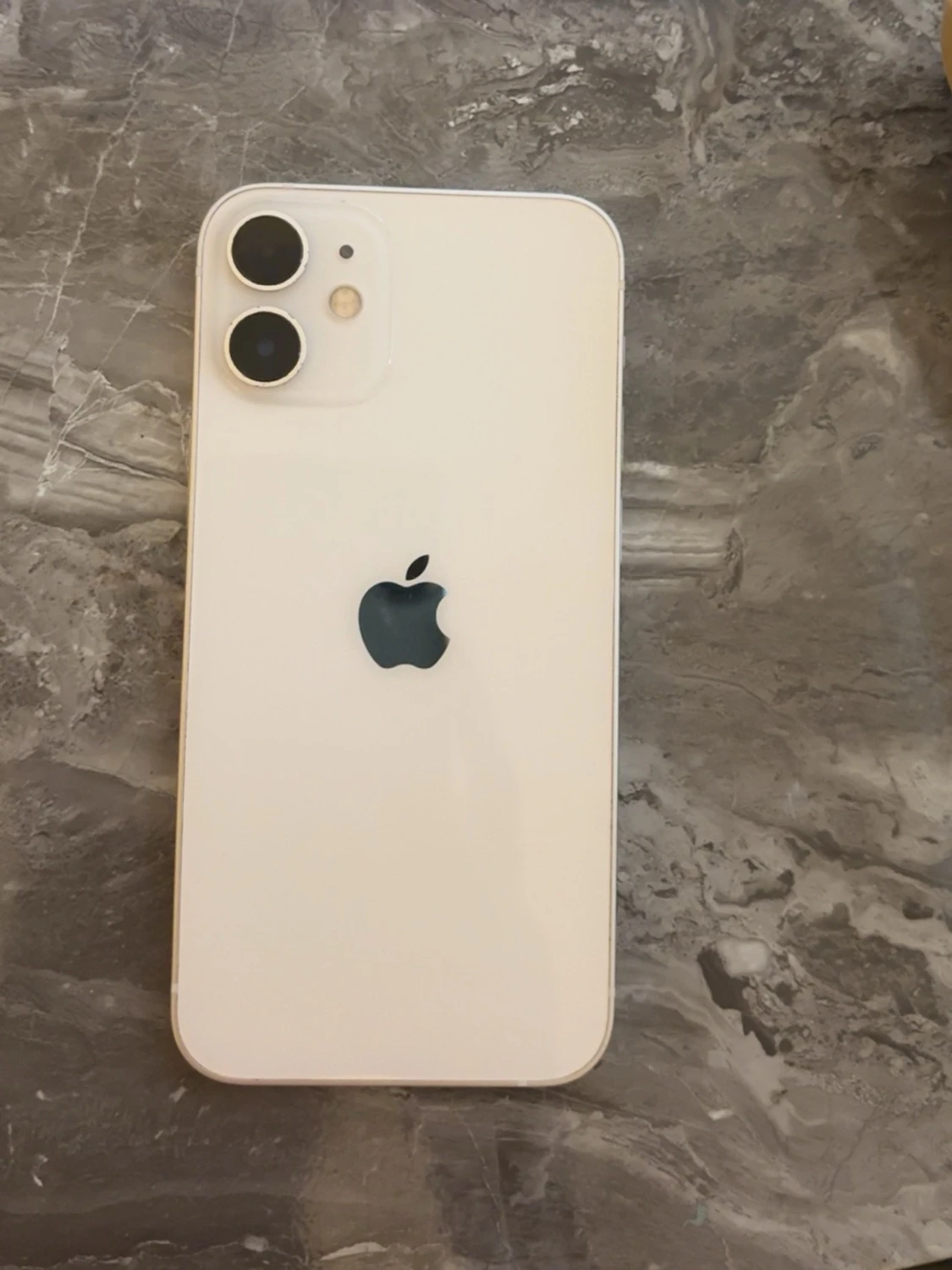 Vit iPhone 12 mini