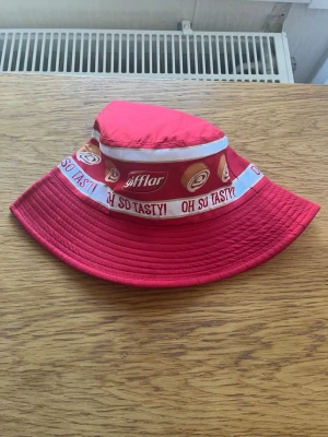 Solhatt gifflar - Helt ny, oanvänd.  Fiskhatt hatt fiskehatt fiske buckethat Gifflar Pågen