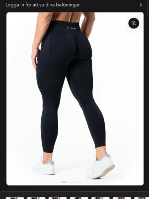 Relode tights - Säljer dessa svarta relode tights i modellen ”Aura Seamless Scrunch Tights” i storlek M. Aldrig använda, bara testade. Säljer för 400kr+ frakt