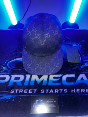 Blå Dubai  - Blå Dubai gg keps, hör av dig vid minsta lill