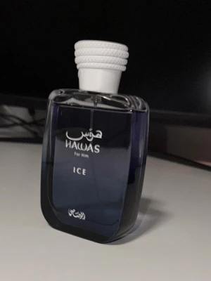 Hawas ice - Hawas ice for him är en fin sommardoft som trendar på TikTok just nu. Cirka 95ml kvar om inte mer! Kostar 549 nypris