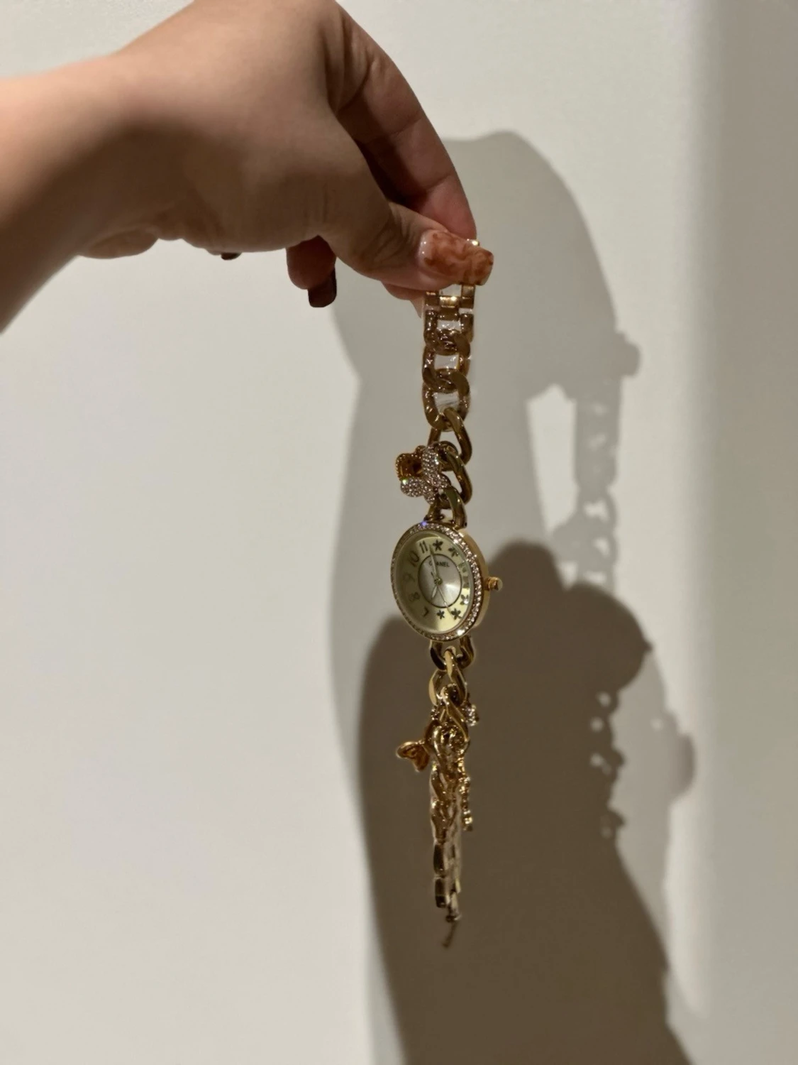 Wrist watch with tassels  - 3