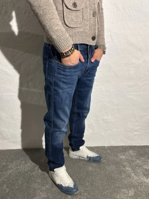 Replay jeans  - Ett par riktigt snygga jeans från Replay i storlek W29 L30 i modellen anbbas