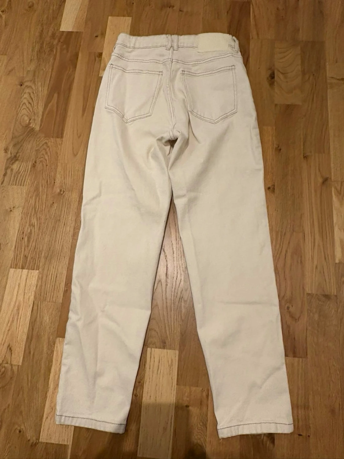 Beiga raka jeans - 1