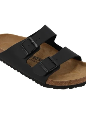 Birkenstock Arizona  - Säljer dessa Birkenstock sandaler då de har suttit i garderoben och blivit för små. Skorna är i jätte gott skick, har testat ett par gånger men annars nya. Priset kan diskuteras, skriv för mer frågor! 😆