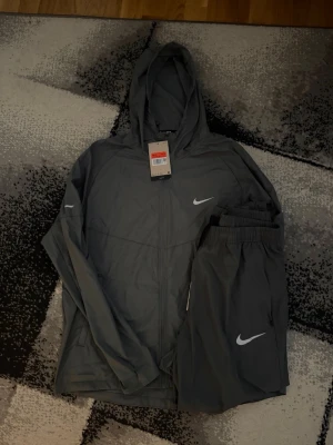 Nike Miller set - Storlek:L passar M