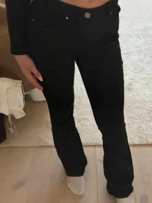 Vero Moda Flared Jeans - S/30. Unused