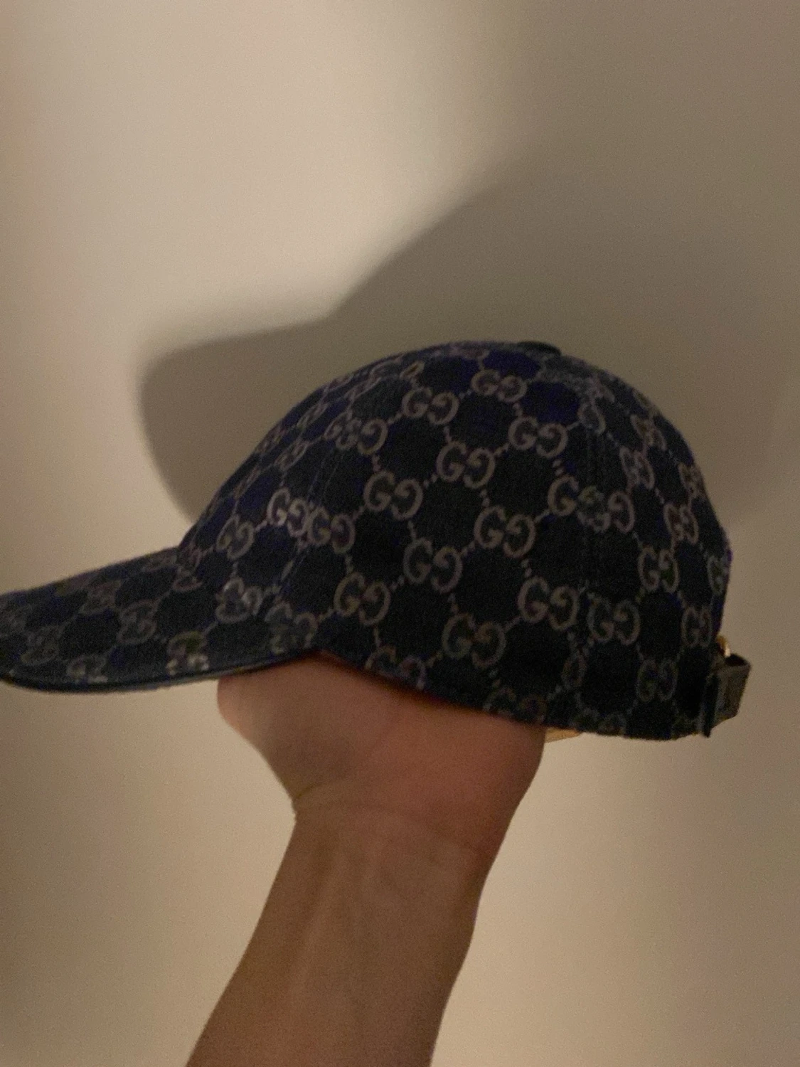 Mörkblå keps med GG-mönster - 1