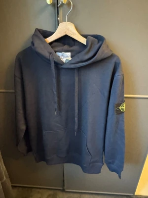 Stone island hoddie  - Snygg 