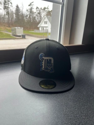 Svart New Era 59FIFTY keps - Helt ny oanvänd Newera keps 